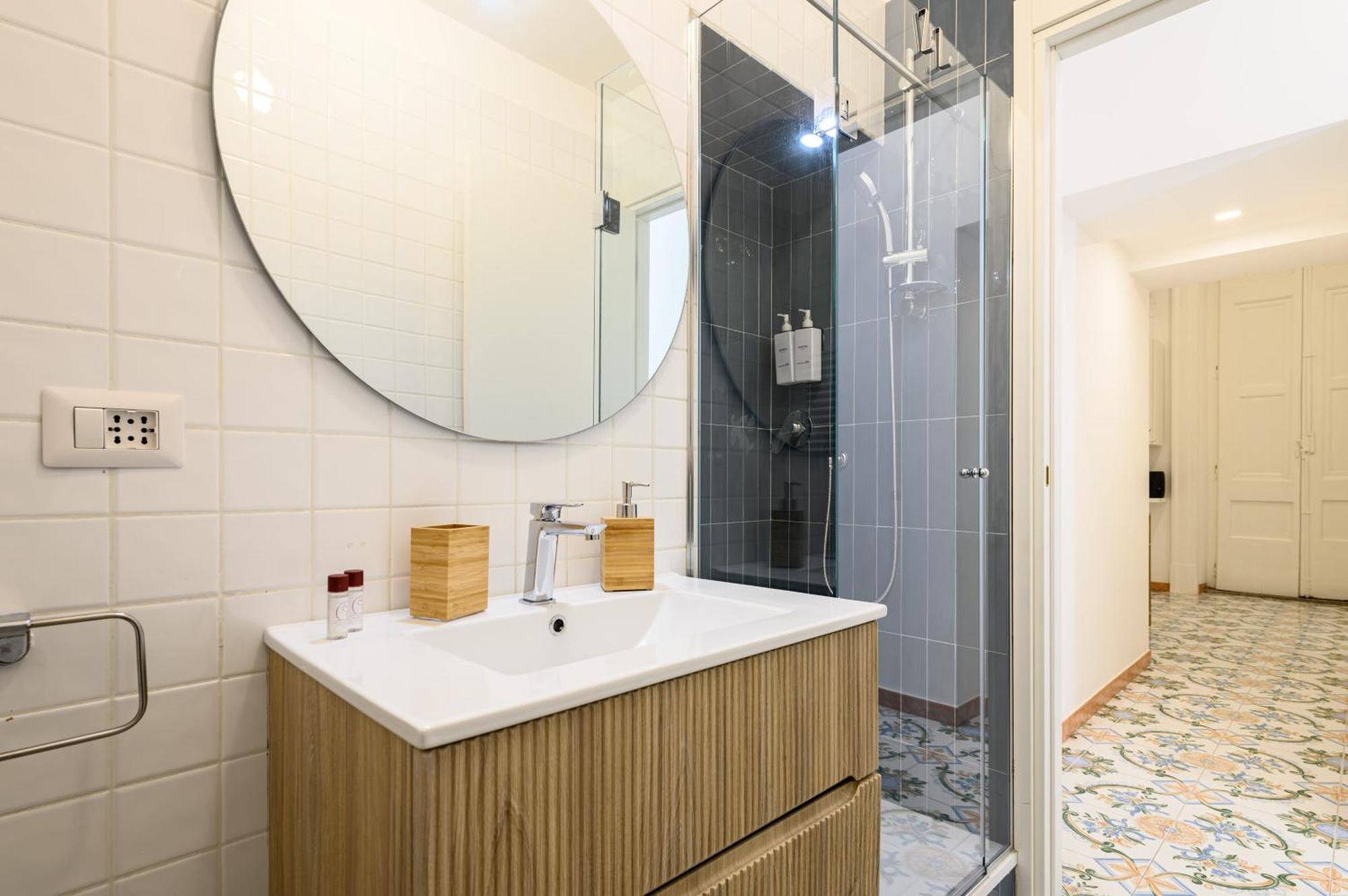 Guest House 121 Charming Apartment Nápoly Kültér fotó